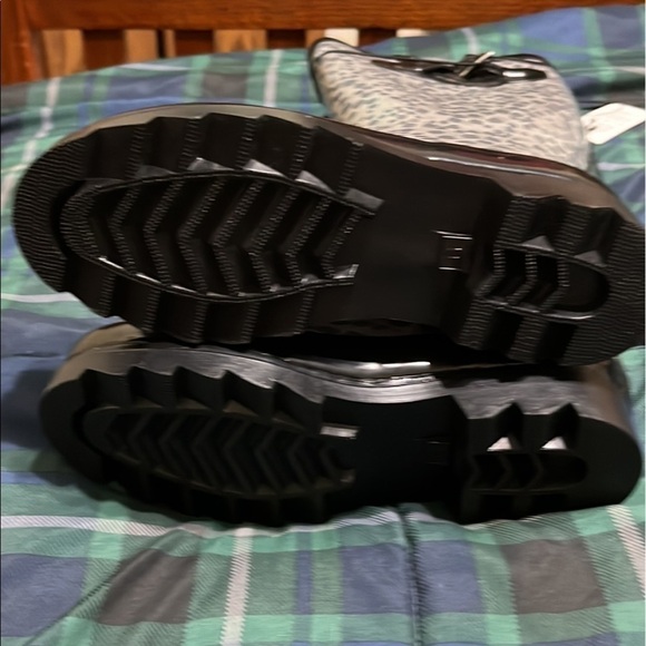 Rain Boots,Waterproof Tall rain Boots and Anti-Slipping Comfortable Insole sz 6 - Picture 6 of 7